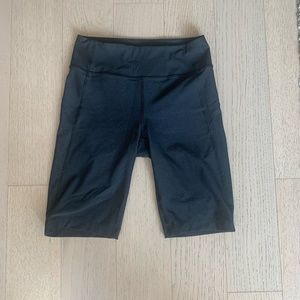 Outdoor Voices Women's Black Biker Shorts